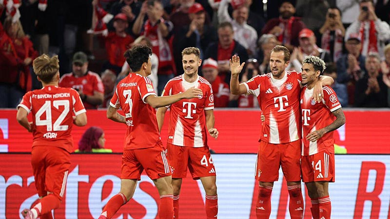 Chiến thuật thi đấu và đội hình ra sân của hai bên