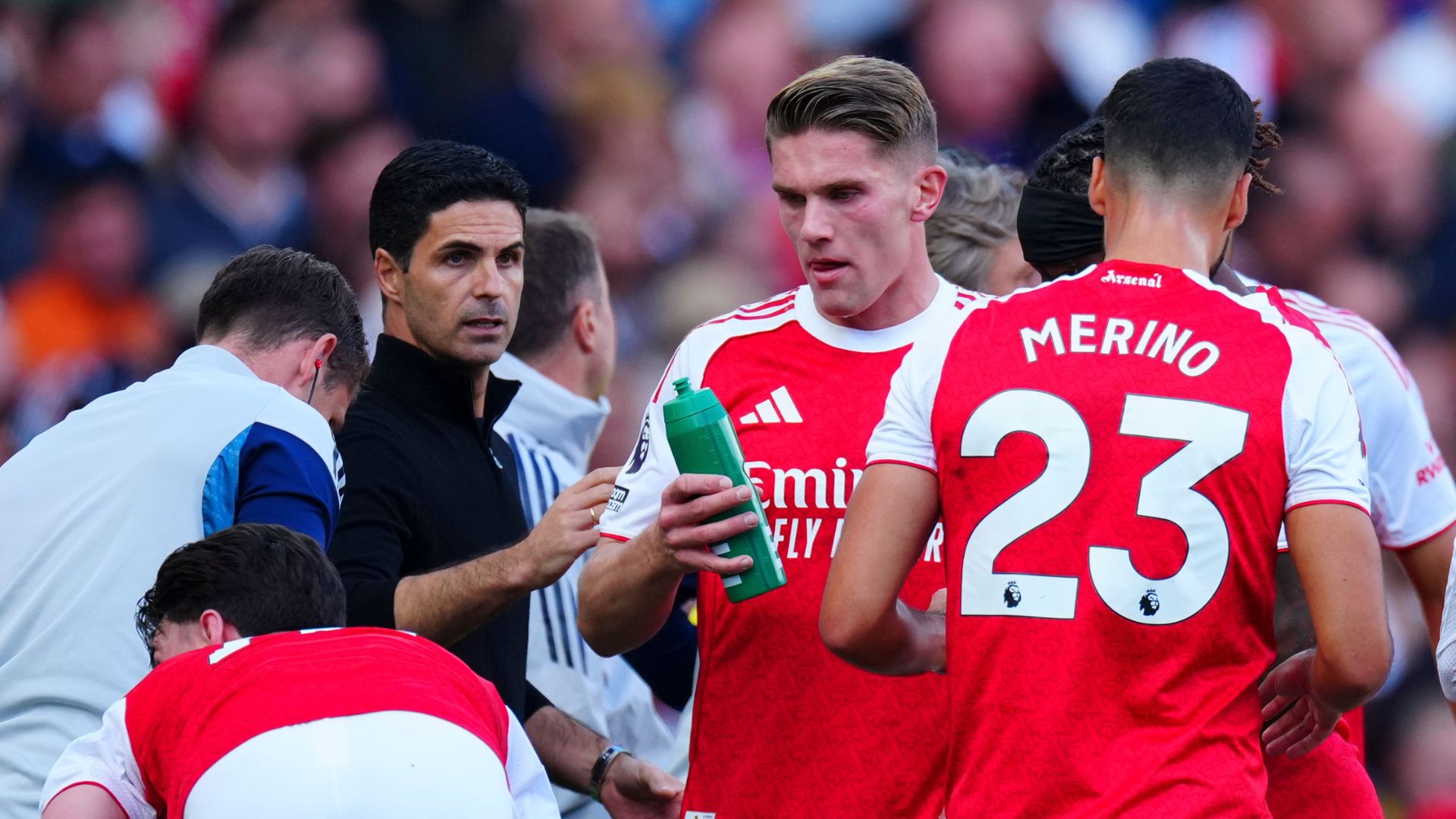 Chiến thuật triển khai và đội hình ra sân trong trận